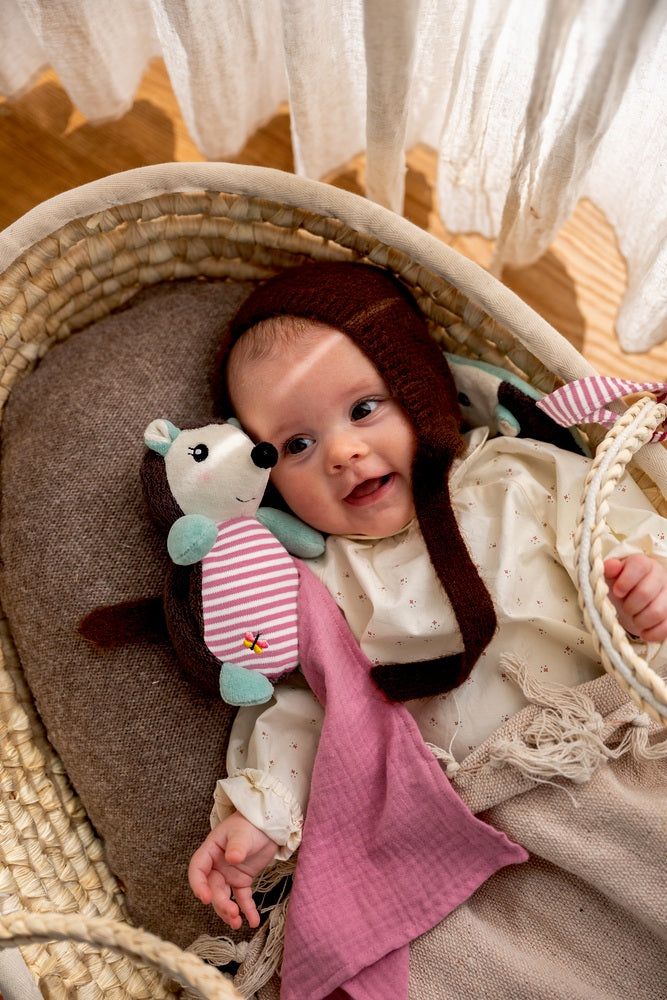 Kuscheltier mit Schnuffeltuch "Igel" Little Wonder, Die Spiegelburg, Schmusetuch 23688